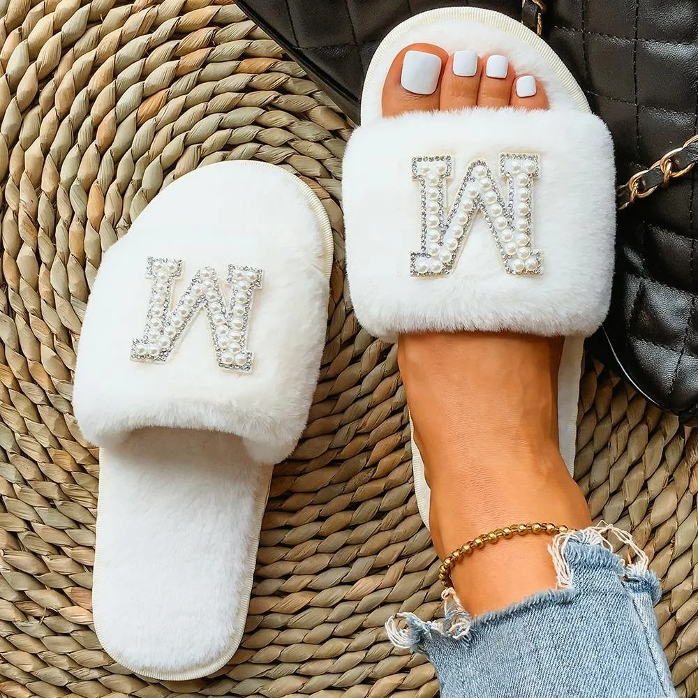 Customizable Women's Pearl Letter Decor Furry Slippers