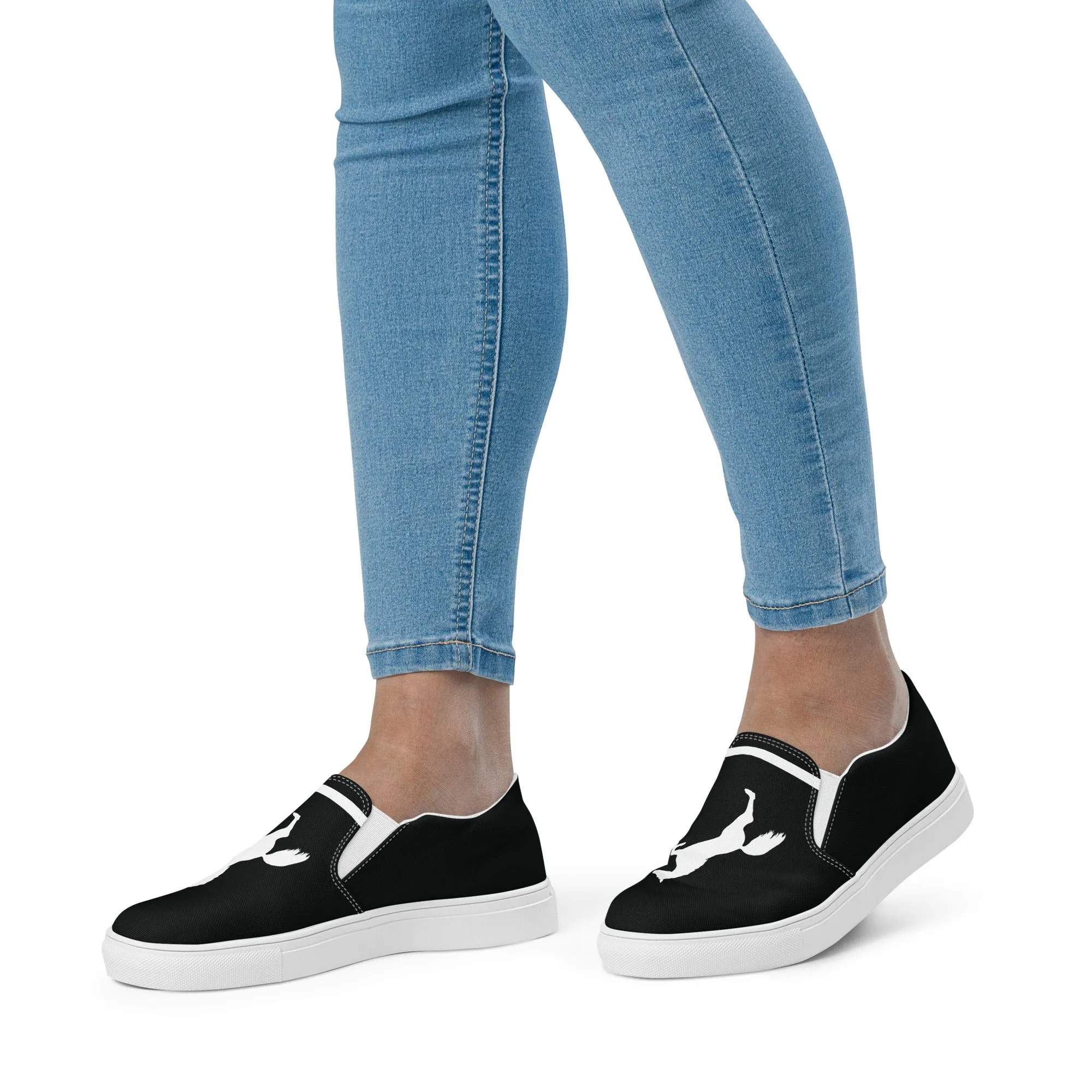 ELEVATE Women’s Slip-On Canvas Shoes (Black)